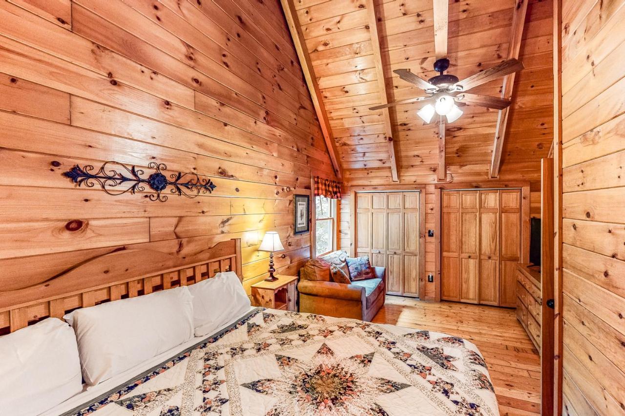 Beary Comfy Villa Gatlinburg Bagian luar foto